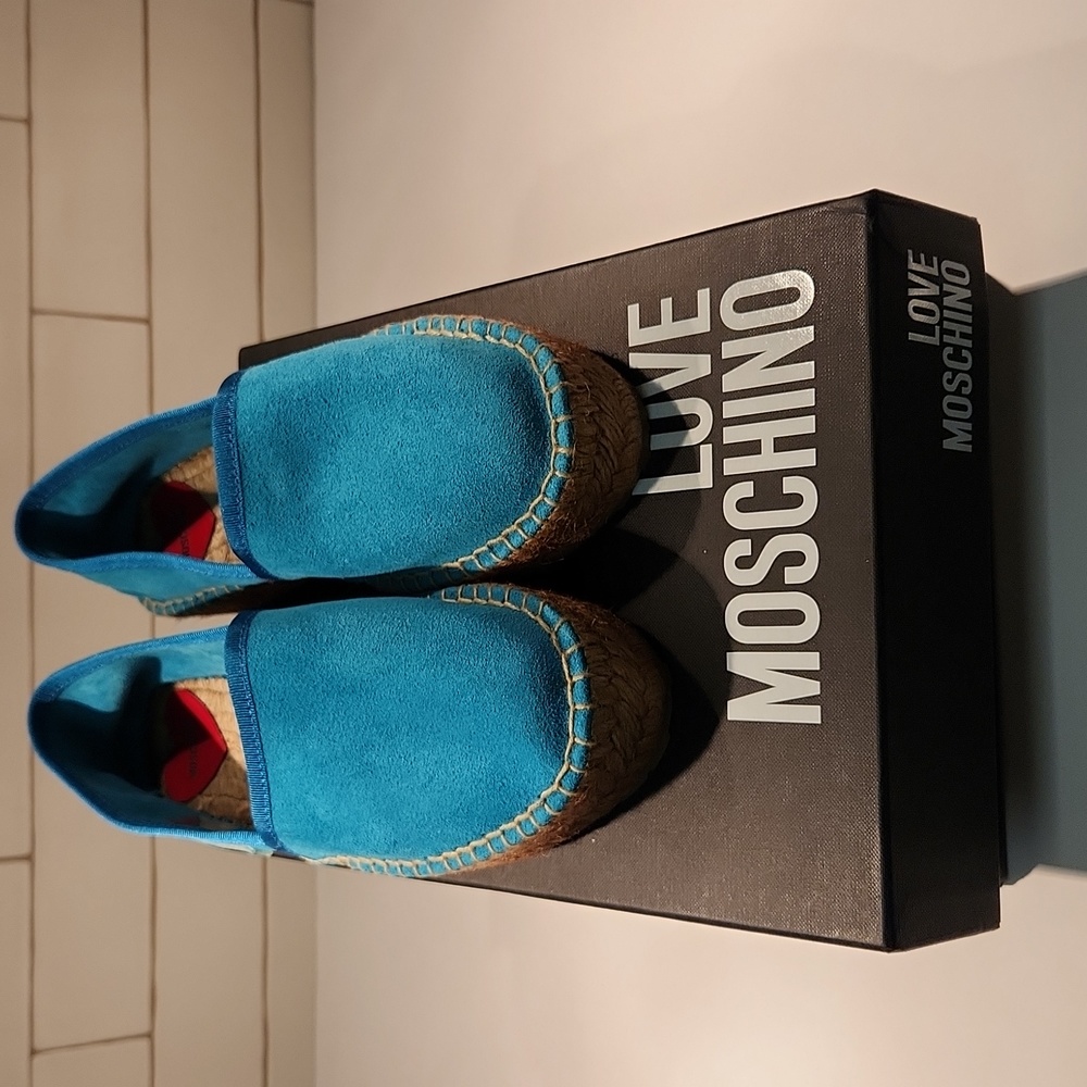 MOSCHINO  NW BOX